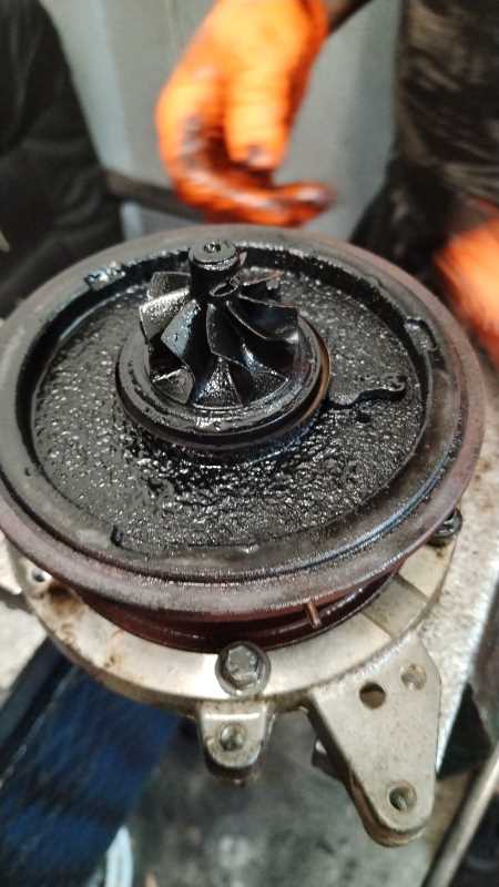 Reconditionare turbina Volkswagen Touran 2.0 TDI 2010